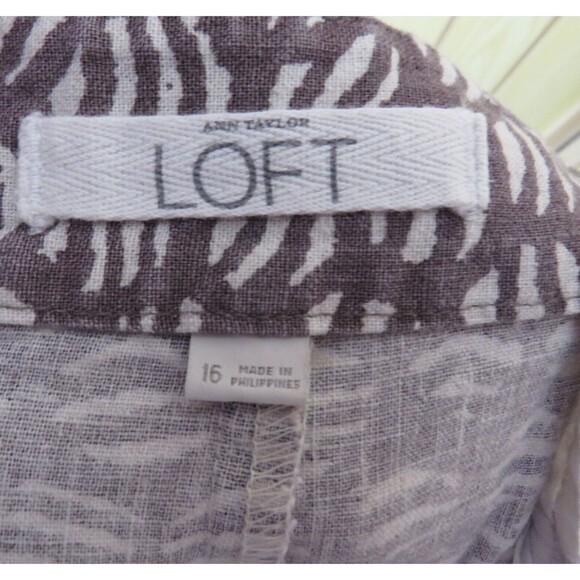 Ann Taylor Loft Brown Animal Print Linen Blend Chino Shorts -Pockets- Size 16 - Picture 5 of 6